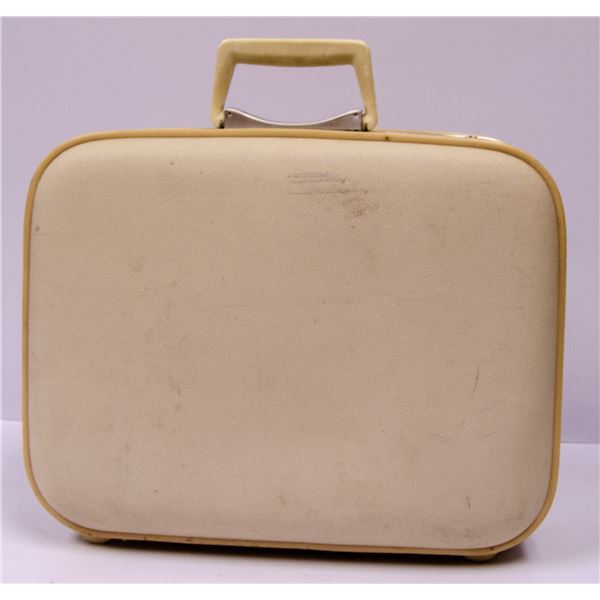 1960'S TRAVEL CARRY CASE