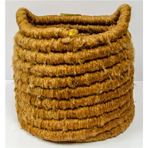 BRAIDED ROPE BASKET