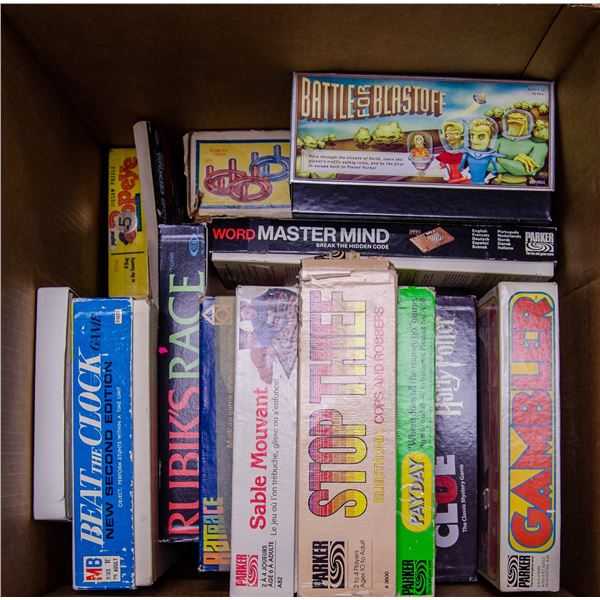 BOX OF ASSORTED VINTAGE BOARD GAMES AND PUZZLES