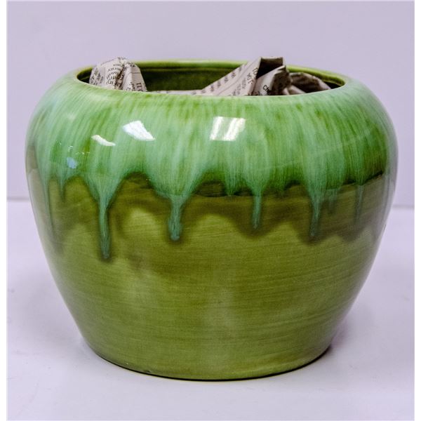 1960S CALIFORNIA GLAZED POT GREEN