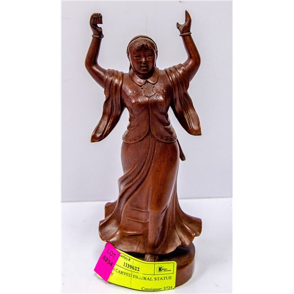 WOODEN CARVED FIGURAL STATUE OF LADY