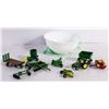Image 1 : LOT OF ASSORTED JOHN DEERE TOYS