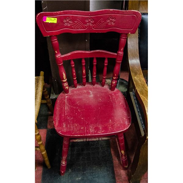 ANTIQUE RED WOODEN DINING CHAIR
