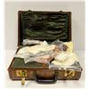 Image 2 : VINTAGE SAMSONITE CASE FULL OF LADIES GLOVES