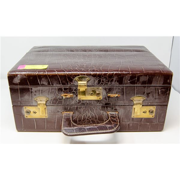 CHARLES OF THE RITZ SALESMAN SAMPLE SUITCASE FULL