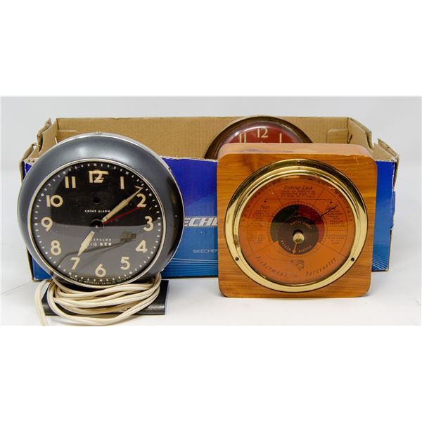 BOX OF ASSORTED VINTAGE CLOCKS