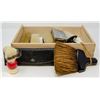 Image 1 : CASE OF ANTIQUE GROOMING COLLECTIBLES
