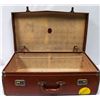 Image 1 : ANTIQUE BROWN LEATHER SUITCASE