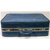 Image 2 : VINTAGE BLUE MCBRINE SUITCASE