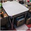 Image 1 : 1950S KITCHEN TABLE FORMICA AND CHROME