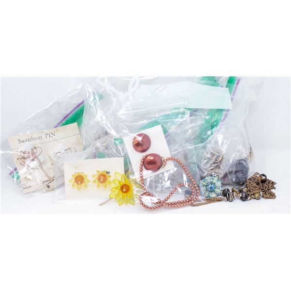 LARGE LOT OF COSTUME JEWELLERY VINTAGE