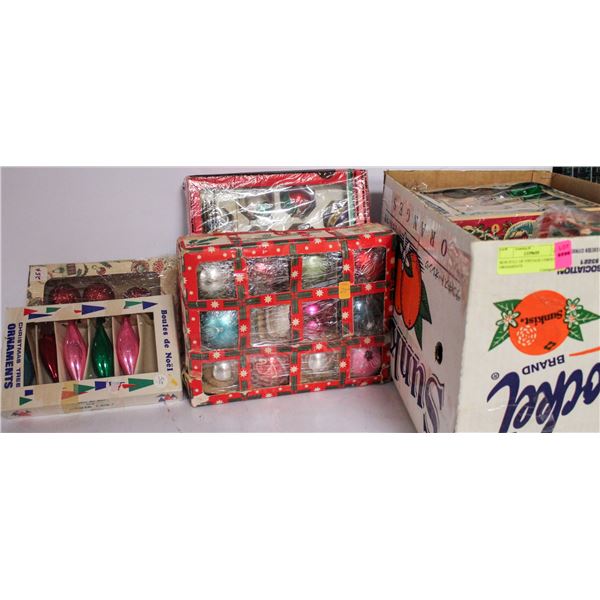 BOX FULL OF VINTAGE CHRISTMAS ORNAMENTS