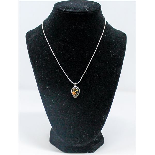 .925 SILVER MARKED AMBER PENDANT AND CHAIN,