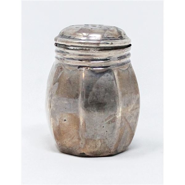 VINTAGE .925 SILVER MARKED SALT SHAKER, 6.5g