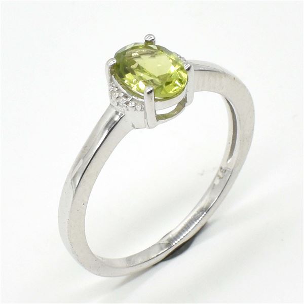 78TJ SILVER PERIDOT RING