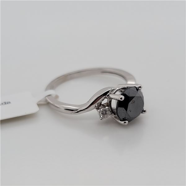 BZ337-18 10K  BLACK DIAMOND WHITE DIAMOND RING