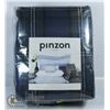 Image 1 : NEW PINZON FLANNEL SHEET SET SIZE UNKNOWN.