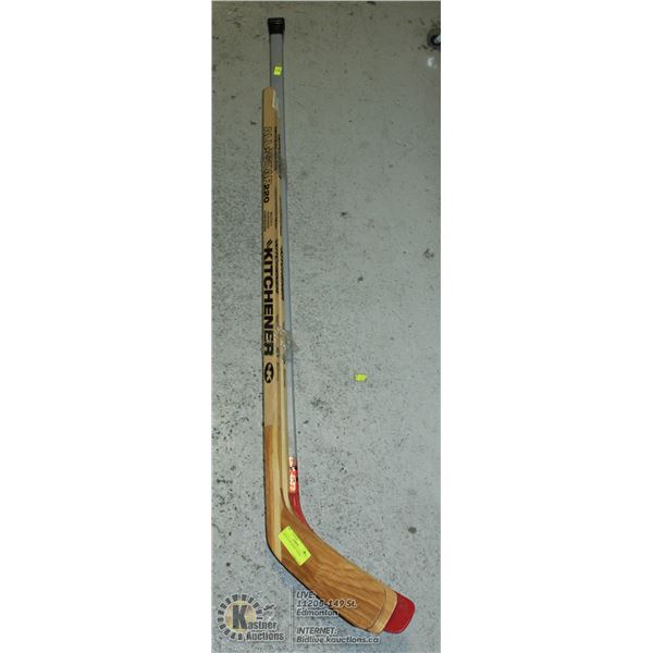 3 KIDS FLOOR HOCKEY STICKS