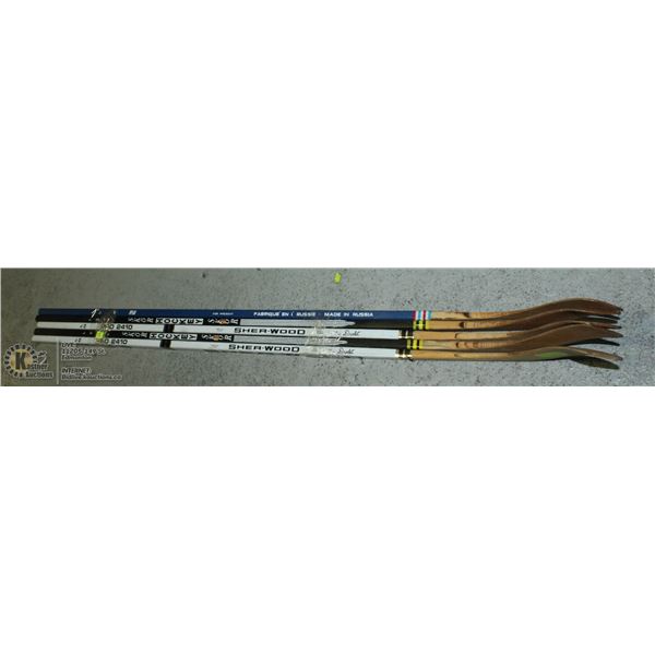 5 NEW OLDSTOCK HOCKEY STICKS (LEFT )