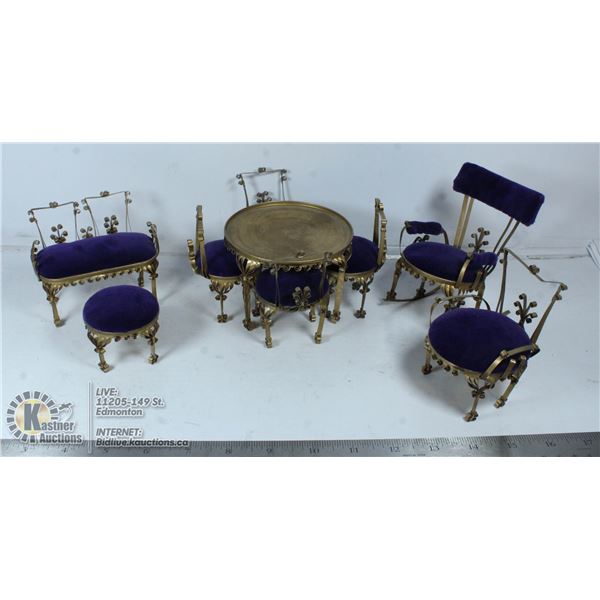 VINTAGE PURPLE DOLL HOUSE FURNITURE