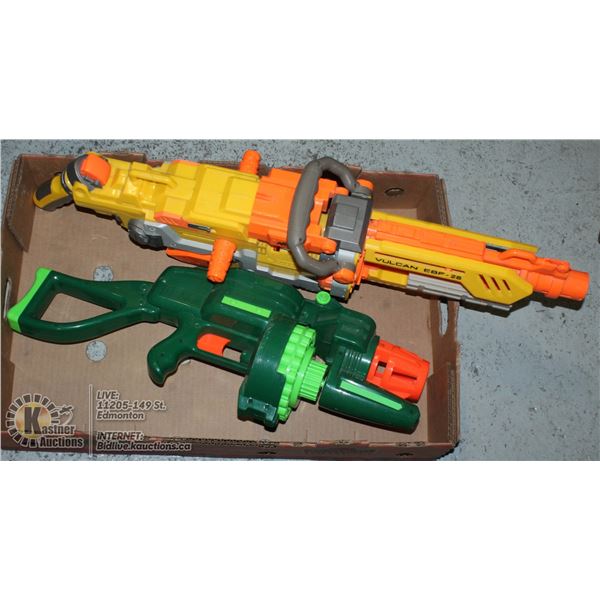 SET OF ONE LARGE NERF GUN AND 1 LARGE NERF-