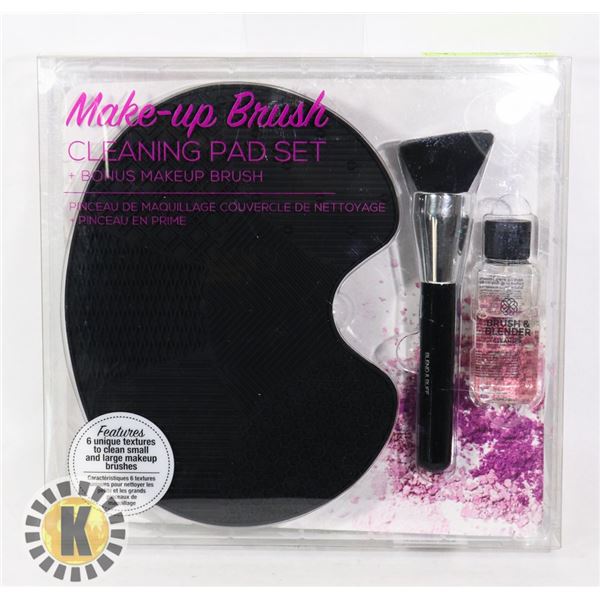 NEW MAKE UP BRUSH CLEAN PAD SET WITH MAKE UP