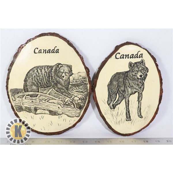 SET OF 2 WALL PLAQUES