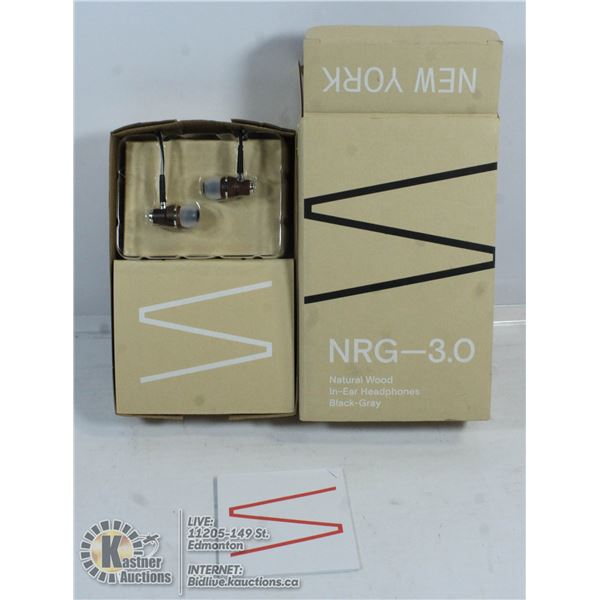 NRG 3.0 NATURAL WOOD IN HEAR HEAD PHONES.