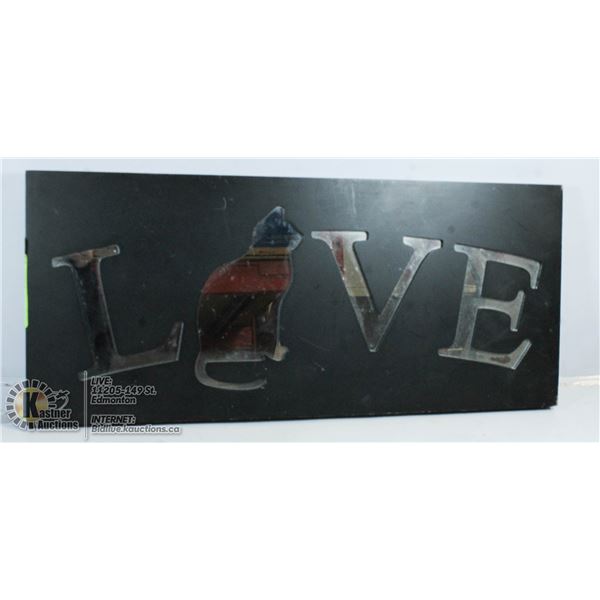 CAT LOVE WALL DCOR