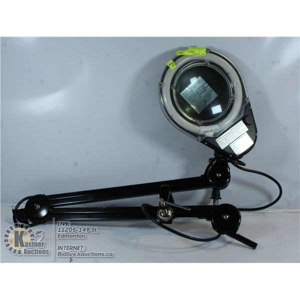 MAGNIFYING GLASS W/ LOND EXTENDER CLAMP ARM