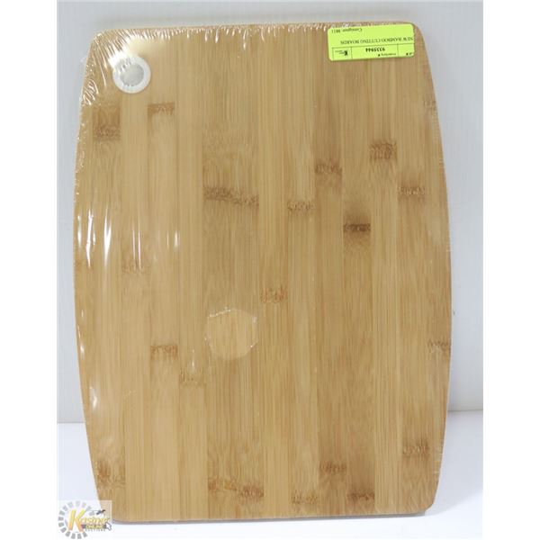 NEW BAMBOO CUTTING BOARDS