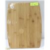 Image 1 : NEW BAMBOO CUTTING BOARDS