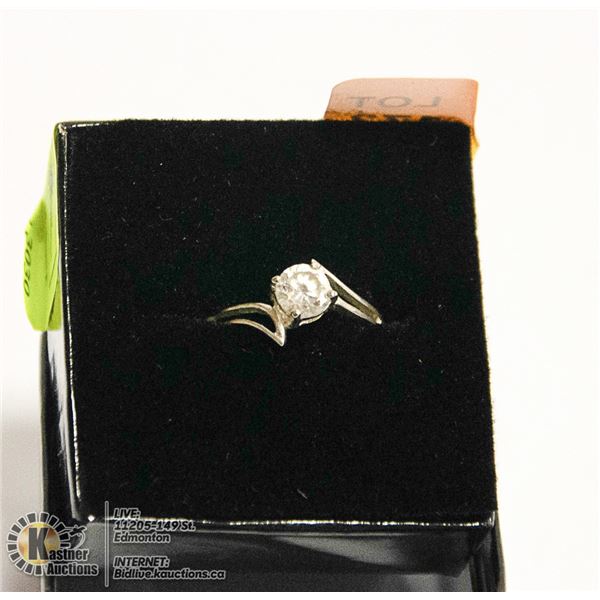 VINTAGE .925 STERLING SILVER SET WITH CZ SIZE 6.5