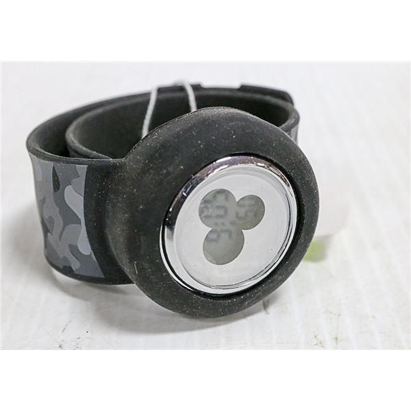 DIGITAL CAMO WATCH