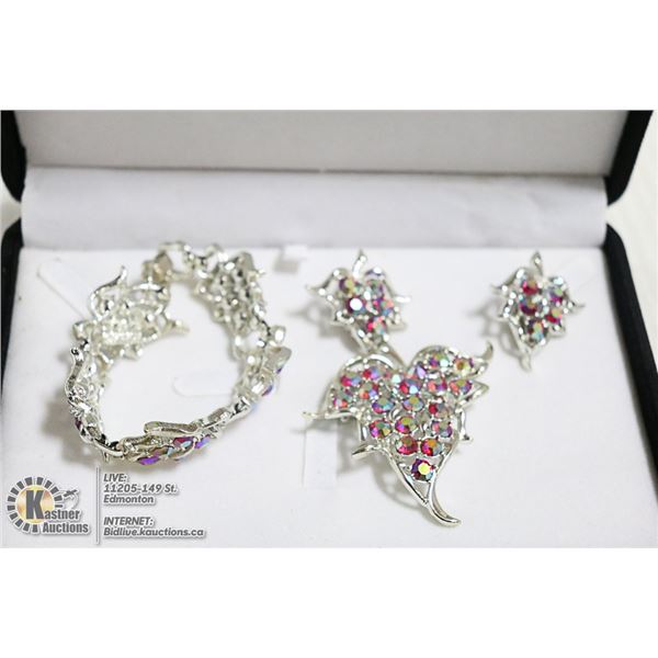 SARAH COV RHINESTONE INLAYED JEWELRY SET INCLUDES