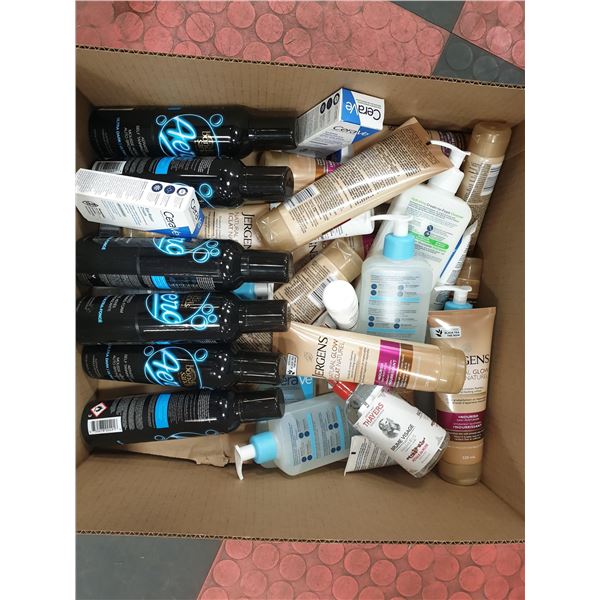 FLAT LOT OF TANNING AND SKIN CARE