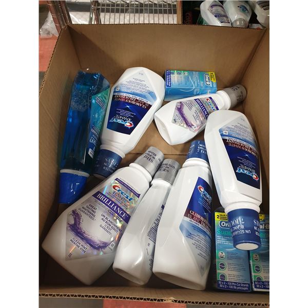 FLAT LOT OF DENTAL CARE PRODUCTS