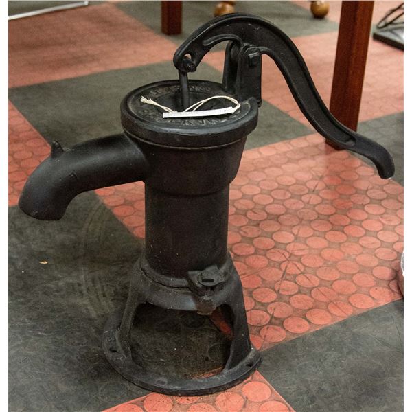 BROCKVILLE SMART CAST IRON WATER PUMP