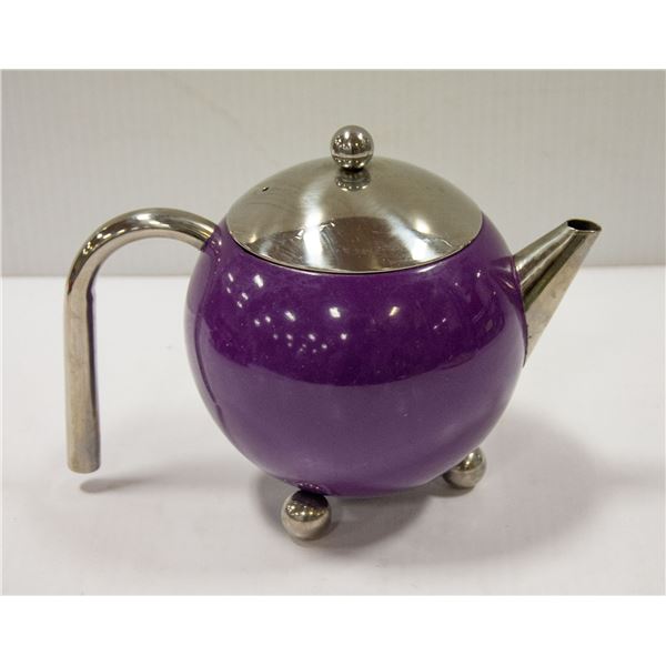 FUNKY PURPLE STEEPED TEA KETTLE