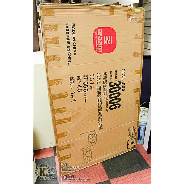 QUEEN SIZE METALIC  HEAD BOARD & FOOTBOARD