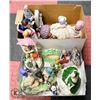 Image 1 : 2 LARGE BOXES OF CERAMIC FIGURINES