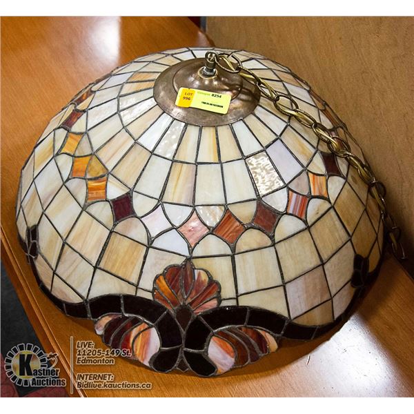 STAINED GLASS STYLE HANGING LIGHT FIXTURE
