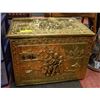 Image 2 : VINTAGE LARGE DUTCH FIREWOOD BRASS BOX