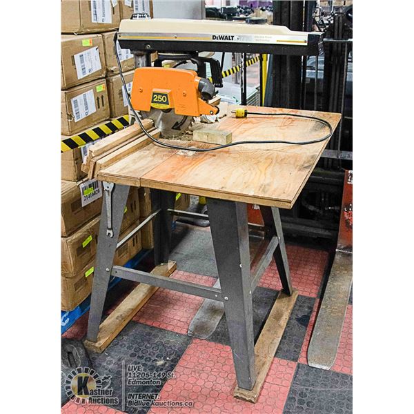 DEWALT 7770 POWERSHOP TABLE SAW WITH BASE