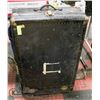 Image 1 : ANTIQUE LUGGAGE TRUNK