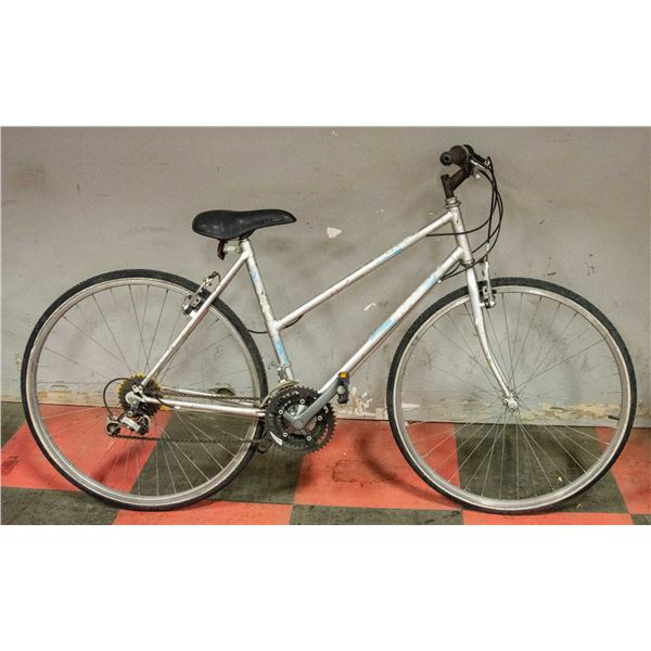 MONTAGE RALEIGH BIKE