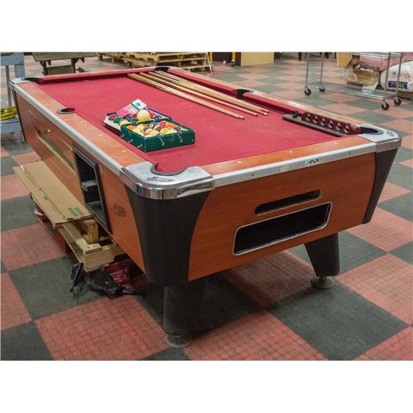 COIN POOL TABLE - KEY IN RED TOP.  2 EXTRA SETS