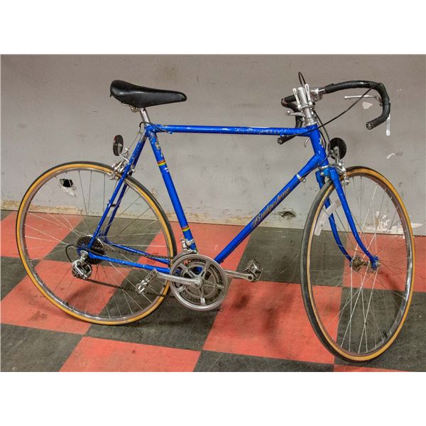 MEN SUPER SPEED BIKE - NEED TO REPLACE BACK WHEEL
