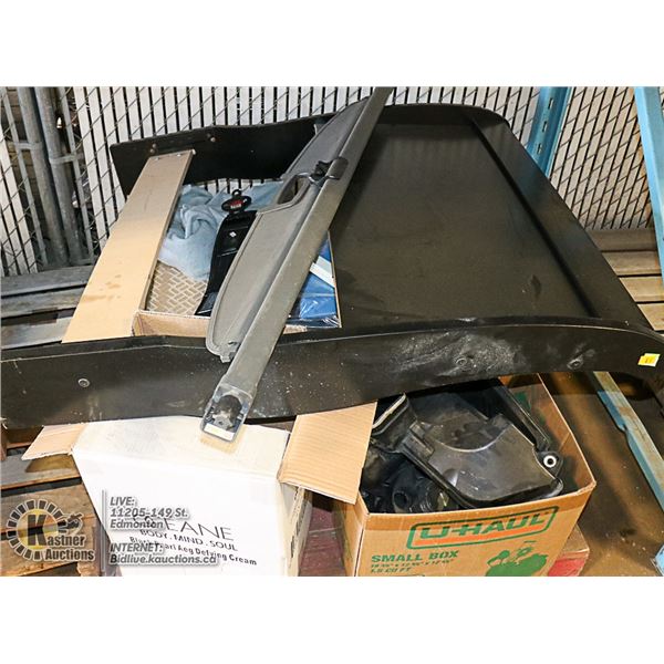 PALLET OF UNCLAIMED MERCHANDISE, INCLUDES FLOOR