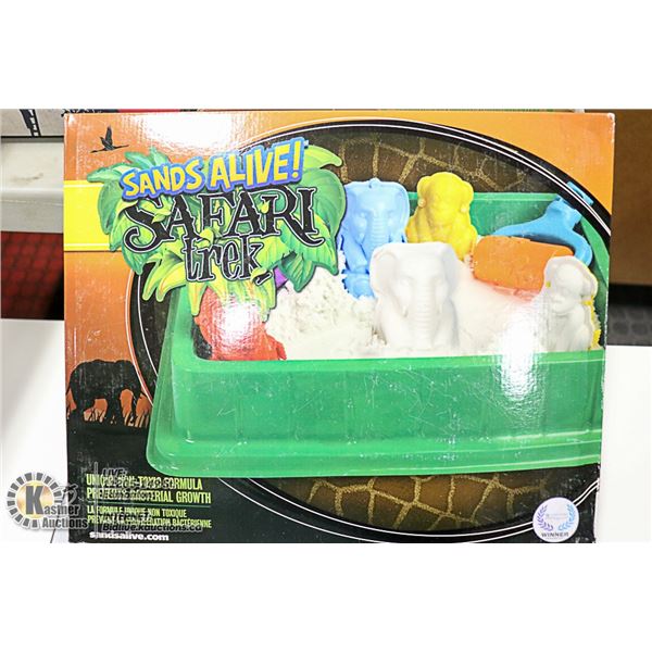 SANDS ALIVE SAFARI TREK SAND PLAYSET